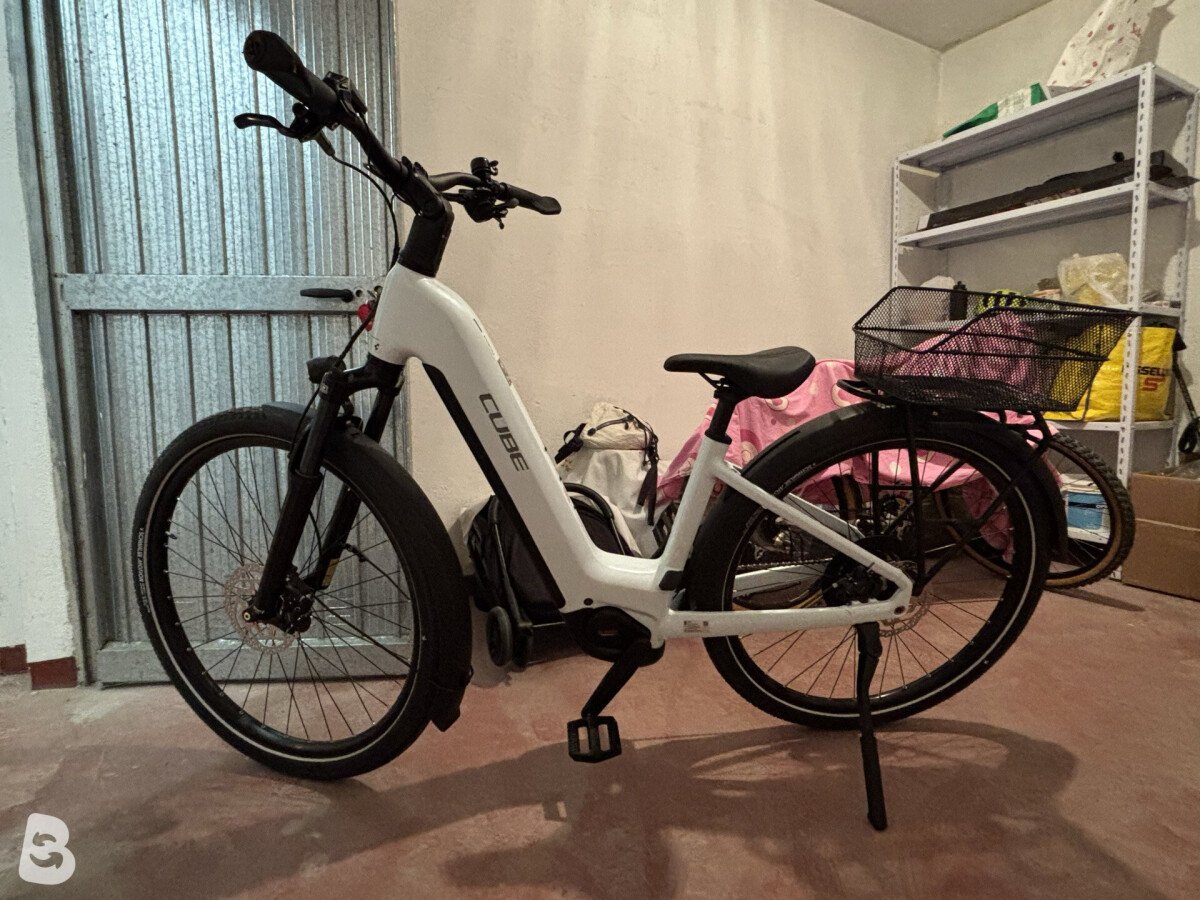 Cube hybrid M2341512 2026