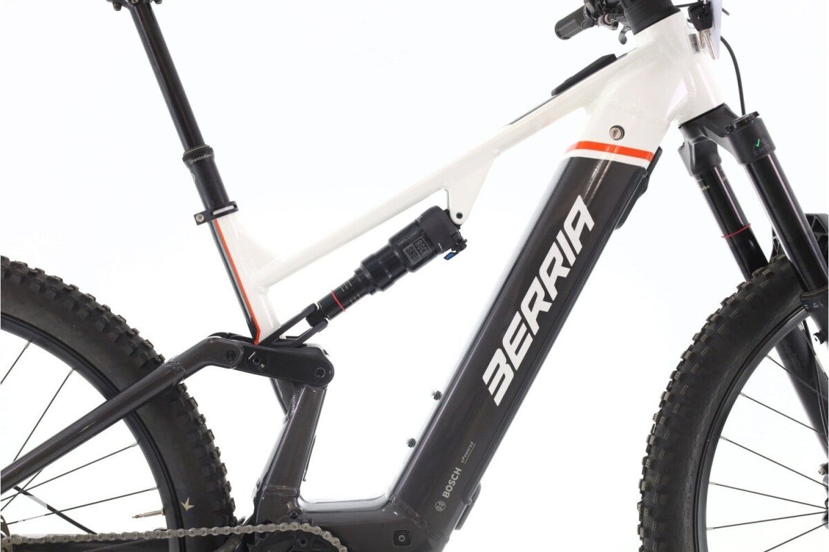 Berria Cayman XT 2025