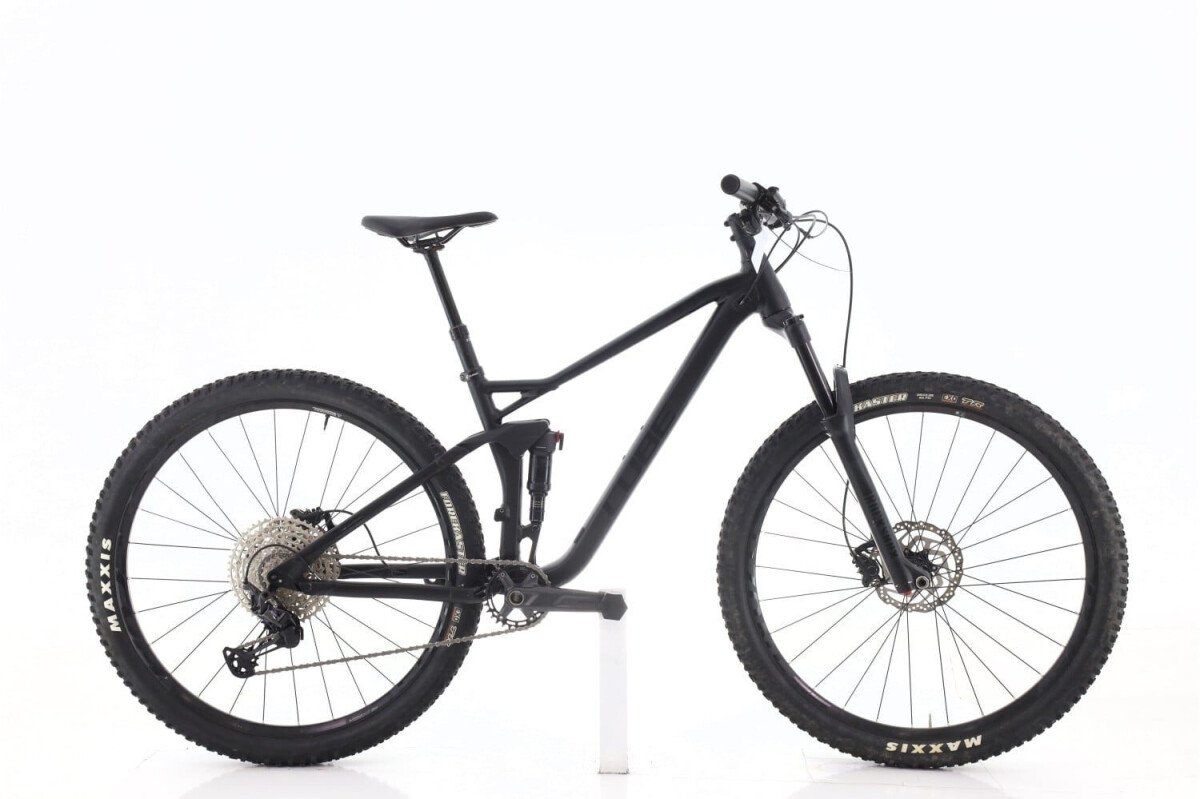 Cube Stereo Race XT 2024