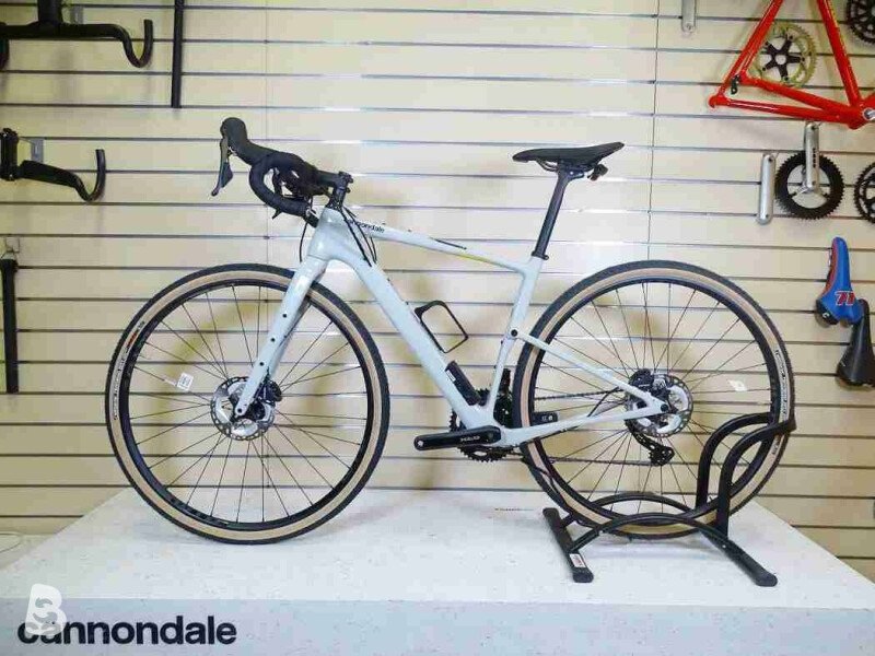 Cannondale CANNONDALE TOPSTONE CARBON 2 L (Chalk) 2023