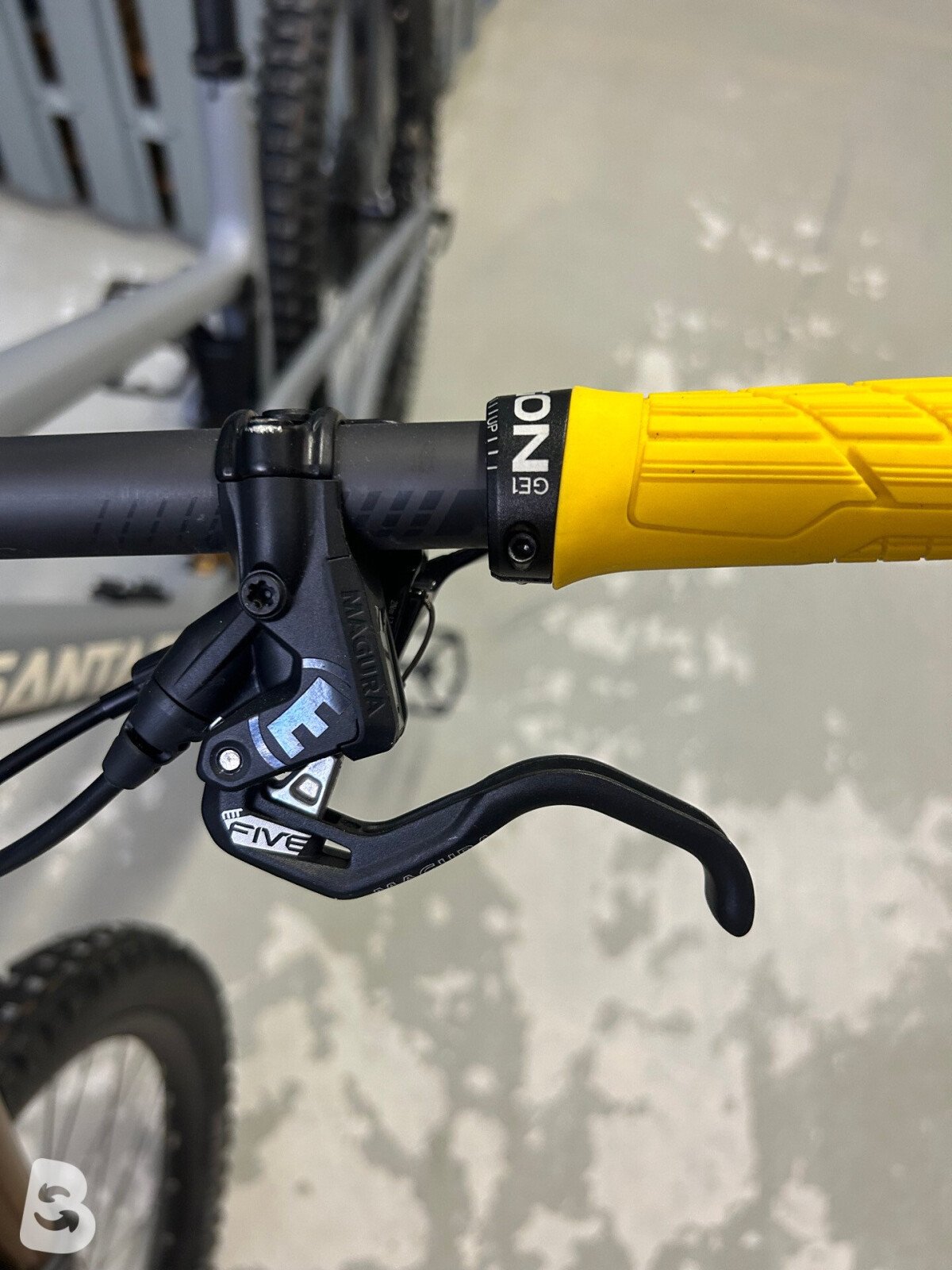 Santa Cruz Hightower Carbon CC 2021