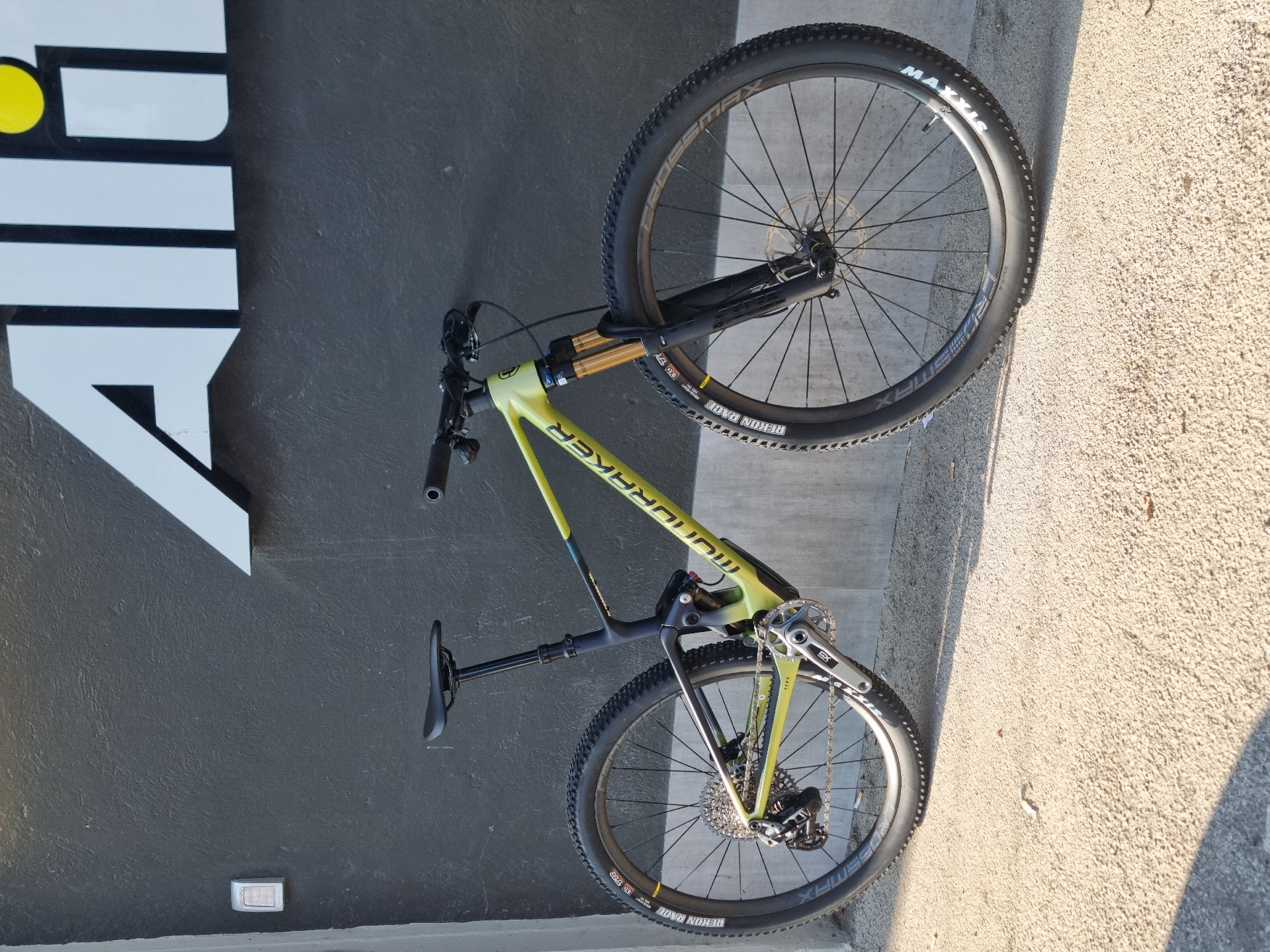 Mondraker F-Podium Carbon RR 2025