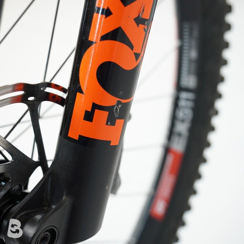 Mondraker Superfoxy Carbon R 2023