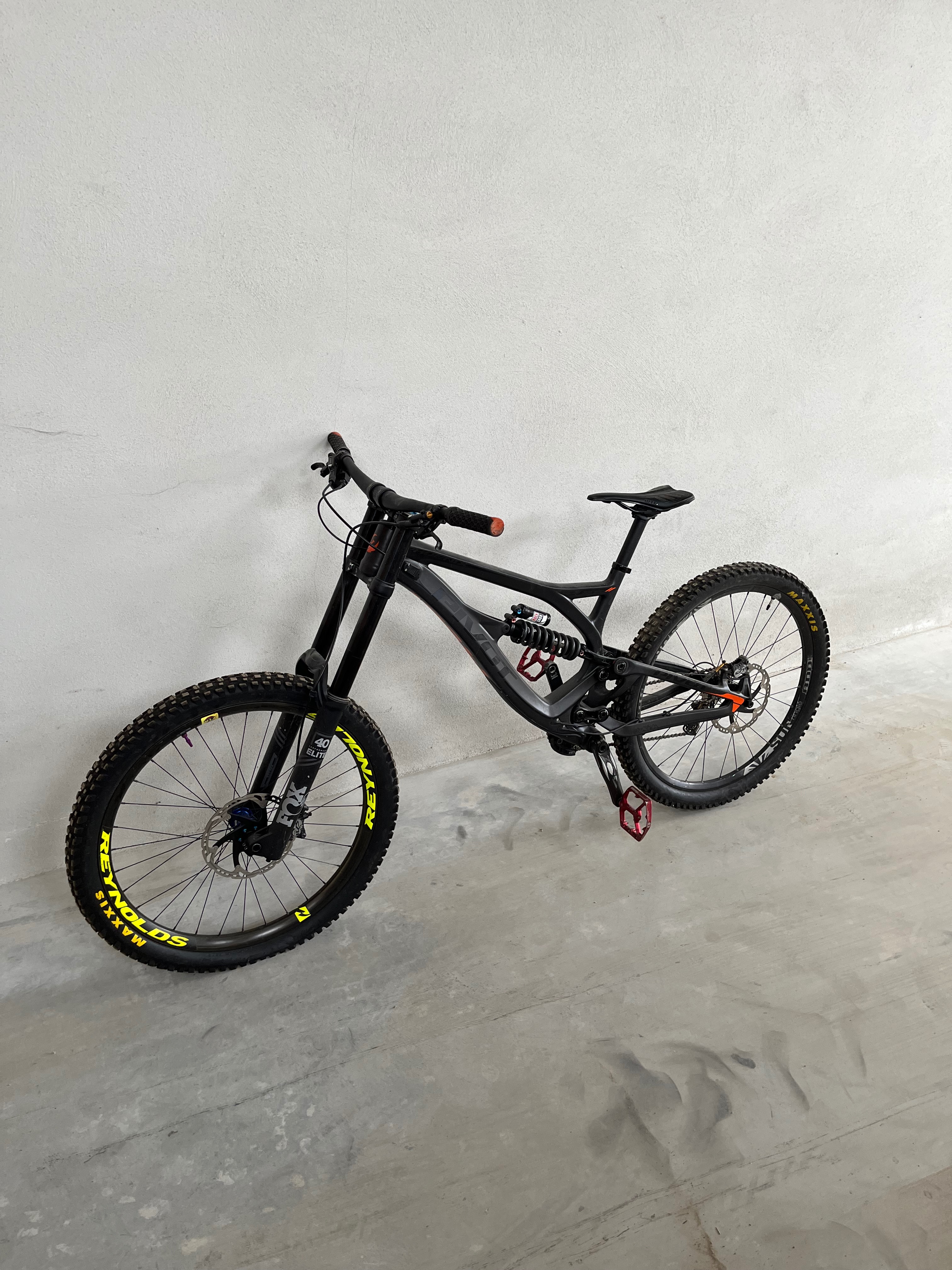 Pivot Phoenix 29 Pro Saint 2018
